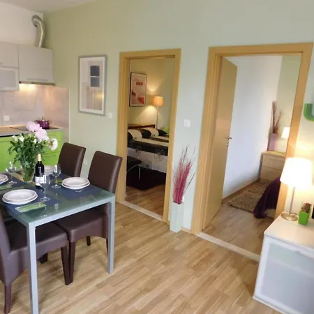 公寓 Ro I - Two Bedroom With Balcony *